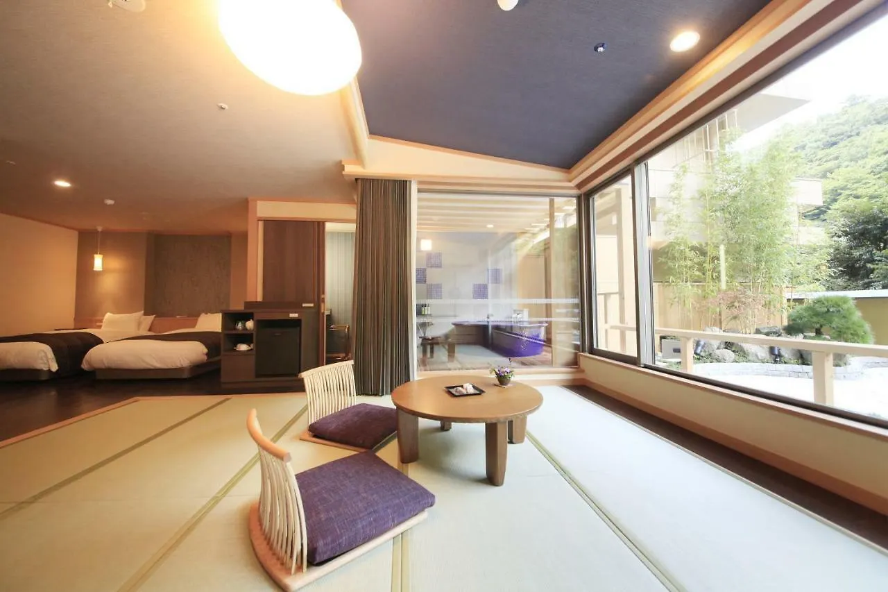 Hotel Okada Hakone 4*,